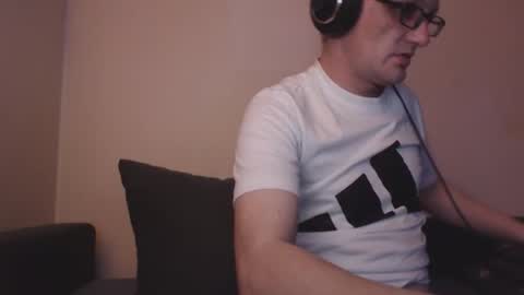 Mike online show from November 14, 9:02 pm