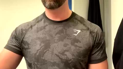 mcr8080 online show from January 1, 3:35 pm