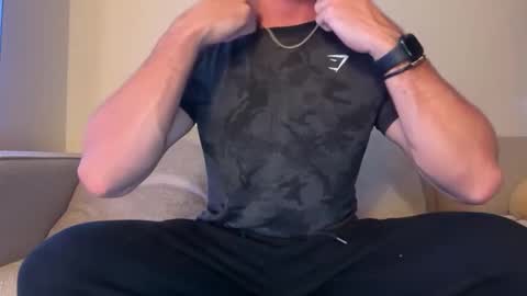 mcr8080 online show from February 11, 8:03 pm