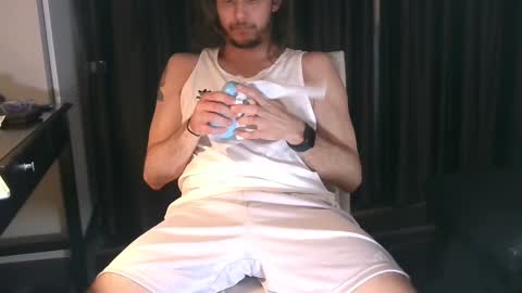 Snapshot of mdtrapn chatting on January 2, 2:22 am Mac D online show from January 2, 2:22 am