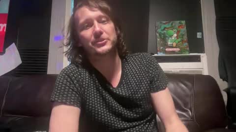 Snapshot of mdtrapn chatting on March 1, 12:07 pm Mac D online show from March 1, 12:07 pm