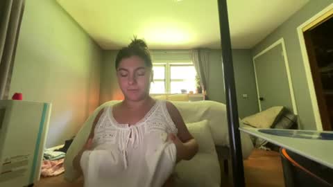 mdub_yule online show from August 6, 5:59 pm