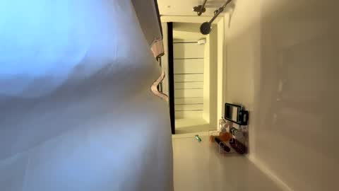 Dens cam online show from November 7, 9:37 pm