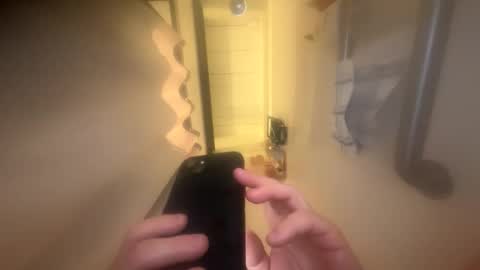 Snapshot of mdurand1137 chatting on February 2, 3:33 pm Dens cam online show from February 2, 3:33 pm