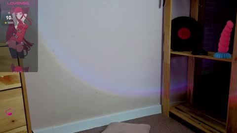 Snapshot of me1inmonro chatting on December 5, 6:00 am me1inmonro online show from December 5, 6:00 am