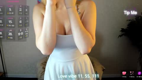 Melissa online show from March 18, 1:09 am