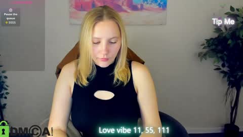 Melissa online show from May 27, 12:07 am