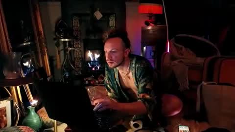 Snapshot of me586790 chatting on March 3, 1:23 am English Arse Play online show from March 3, 1:23 am