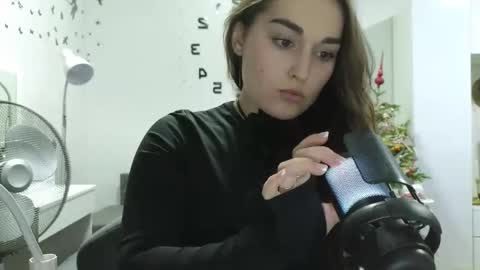 Snapshot of me_lissa_sun chatting on January 11, 4:36 pm Melissa online show from January 11, 4:36 pm