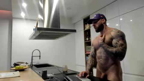 Snapshot of mealphamale chatting on February 9, 3:38 pm Alpha Male online show from February 9, 3:38 pm