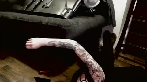 Snapshot of meateater7455 chatting on November 25, 3:06 am meateater7455 online show from November 25, 3:06 am