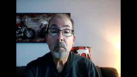 Snapshot of meathome3 chatting on December 22, 4:27 pm me at home online show from December 22, 4:27 pm