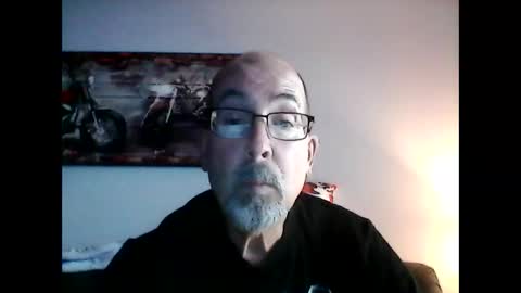 Snapshot of meathome3 chatting on December 26, 3:42 pm me at home online show from December 26, 3:42 pm