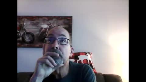 Snapshot of meathome3 chatting on December 30, 5:34 pm me at home online show from December 30, 5:34 pm