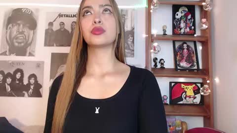 Emily online show from December 19, 8:44 pm