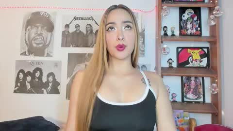 Emily online show from December 15, 11:31 pm