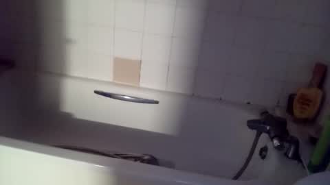 Snapshot of meetings_avalable chatting on November 2, 4:04 am Jack Jack online show from November 2, 4:04 am