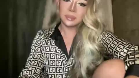 GODDESS OF ALL GODDESSES online show from December 16, 3:22 am