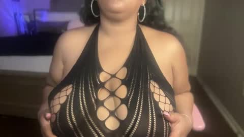 Snapshot of meetsouthernpeach chatting on February 22, 5:55 am Southern Peach online show from February 22, 5:55 am