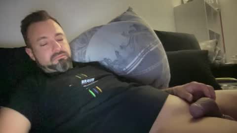 mega1185264 online show from April 18, 1:31 am