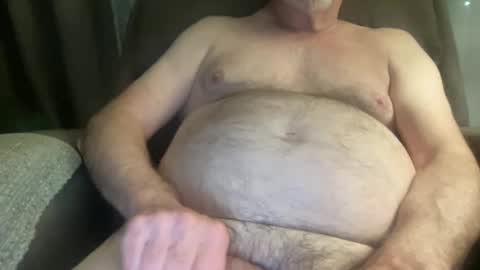 Snapshot of megabigkahuna chatting on December 16, 8:52 am whatever you want it to be online show from December 16, 8:52 am