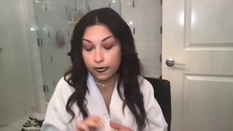 Snapshot of megan20253 chatting on October 10, 10:53 pm megan20253 online show from October 10, 10:53 pm