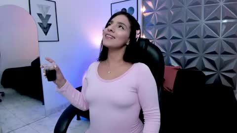 Snapshot of megan__monroe chatting on March 23, 4:55 pm megan__monroe online show from March 23, 4:55 pm