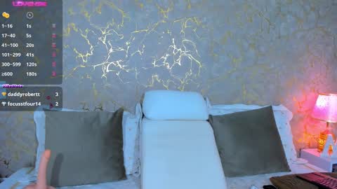Snapshot of megan_clarck_ chatting on December 23, 2:56 am Puedes llamarme angy online show from December 23, 2:56 am