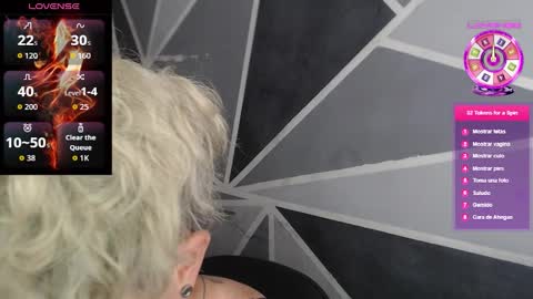 Snapshot of megan_coop3r_ chatting on January 17, 5:05 pm Megan and sophi online show from January 17, 5:05 pm