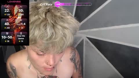 Snapshot of megan_coop3r_ chatting on February 9, 9:52 pm Megan and sophi online show from February 9, 9:52 pm