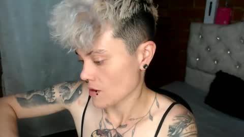 Megan and sophi online show from June 11, 1:16 am