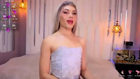 Snapshot of megan_do_santos chatting on July 11, 8:22 pm megan do santos online show from July 11, 8:22 pm