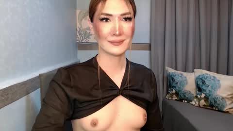 Megan online show from April 15, 7:58 pm