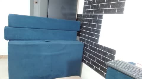 megan_greyxx online show from May 6, 11:37 am
