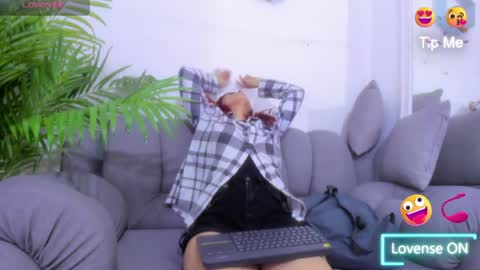 Megan online show from May 30, 11:18 am