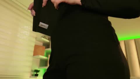     online show from September 20, 12:06 pm