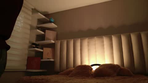     online show from October 7, 12:02 pm