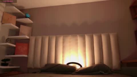     online show from October 14, 12:06 pm