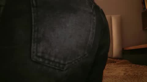     online show from December 19, 12:12 pm