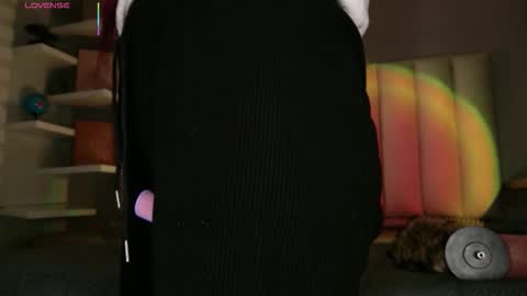     online show from February 12, 1:06 pm