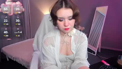 Megan Nelson online show from December 4, 10:24 am