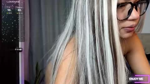 Megan online show from June 2, 9:11 am