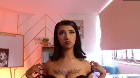 megan_saint online show from March 24, 1:49 pm