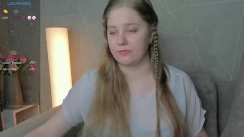 Megan Mon Fri  1600-2200pm Tue Wen Sat 0900-1600pm online show from December 12, 6:31 pm