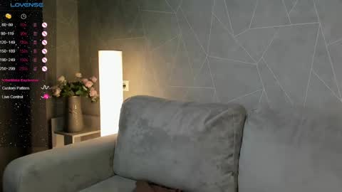 Megan Mon Fri  1600-2200pm Tue Wen Sat 0900-1600pm online show from February 6, 7:07 pm