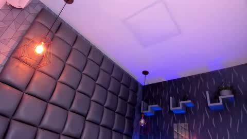 Megan online show from November 10, 9:25 pm