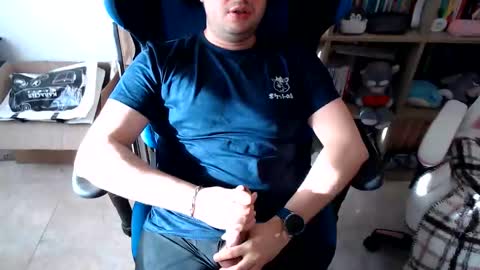 meganace online show from March 17, 4:10 pm