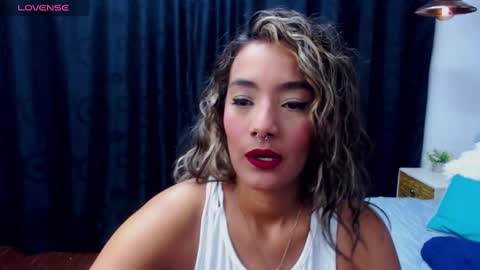 M E G A N   online show from December 5, 8:33 pm