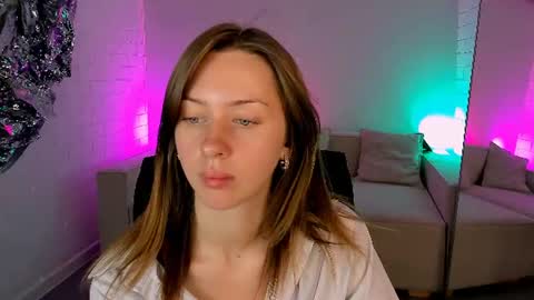 Snapshot of meganclapp chatting on June 9, 5:08 am Megan online show from June 9, 5:08 am