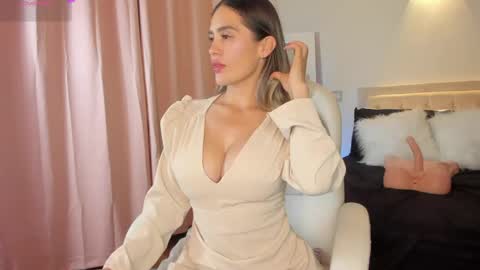  Megan  online show from April 6, 12:30 am